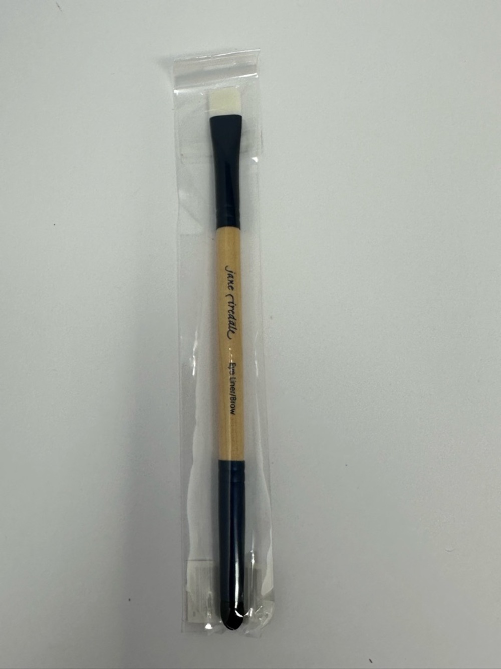 New!! Jane Iredale Eyeliner Brow Brush Sealed!